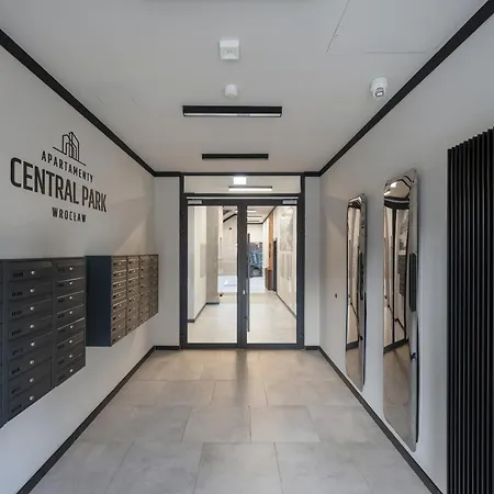 Central Park Z Balkonem I Parkingiem By Renters Prestige *