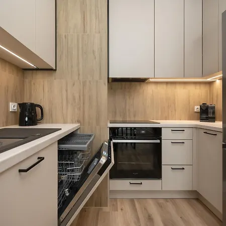 Central Park Z Balkonem I Parkingiem By Renters Prestige *