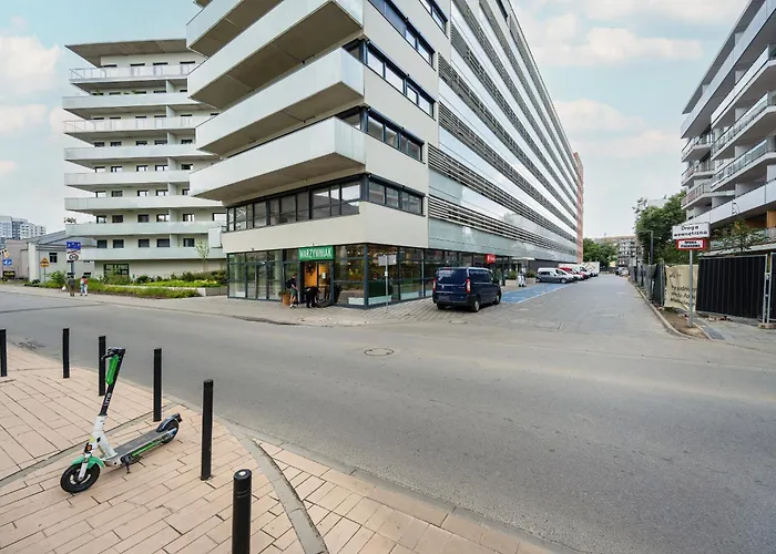 Central Park Z Balkonem I Parkingiem By Renters Prestige *