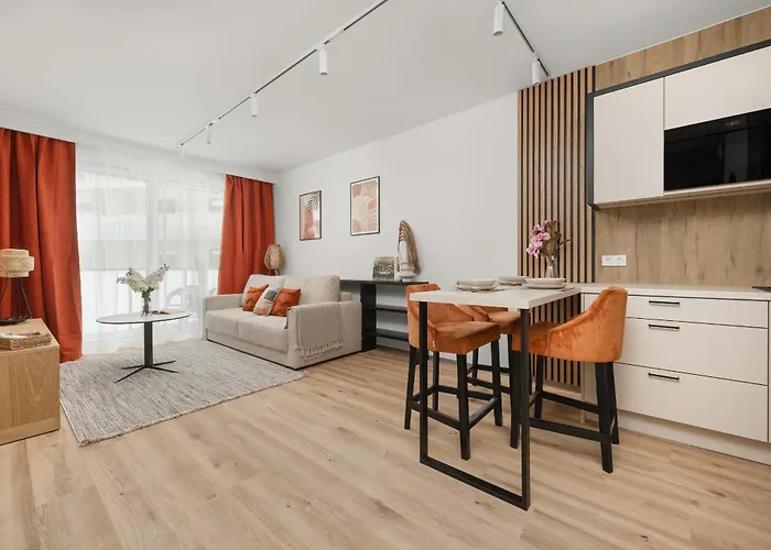 Central Park Z Balkonem I Parkingiem By Renters Prestige *