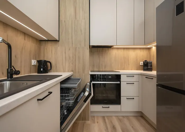 Central Park Z Balkonem I Parkingiem By Renters Prestige *