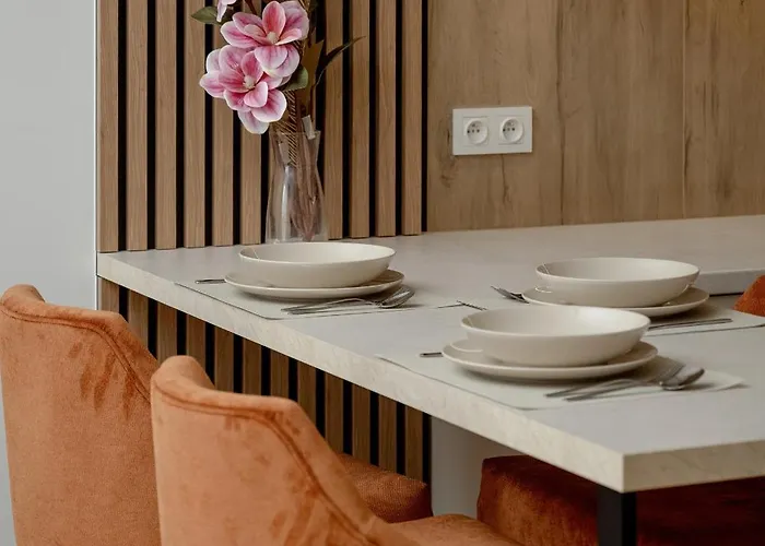 Central Park Z Balkonem I Parkingiem By Renters Prestige Daire